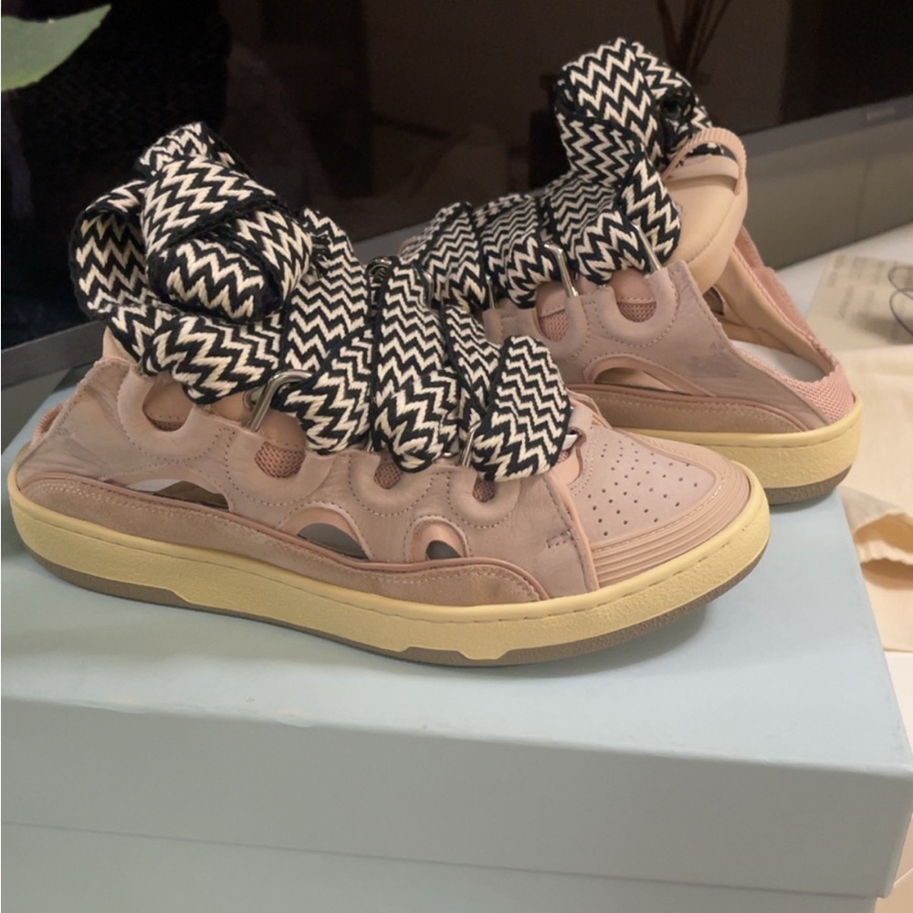 Stylish Women's Sneakers in Pink and Cream